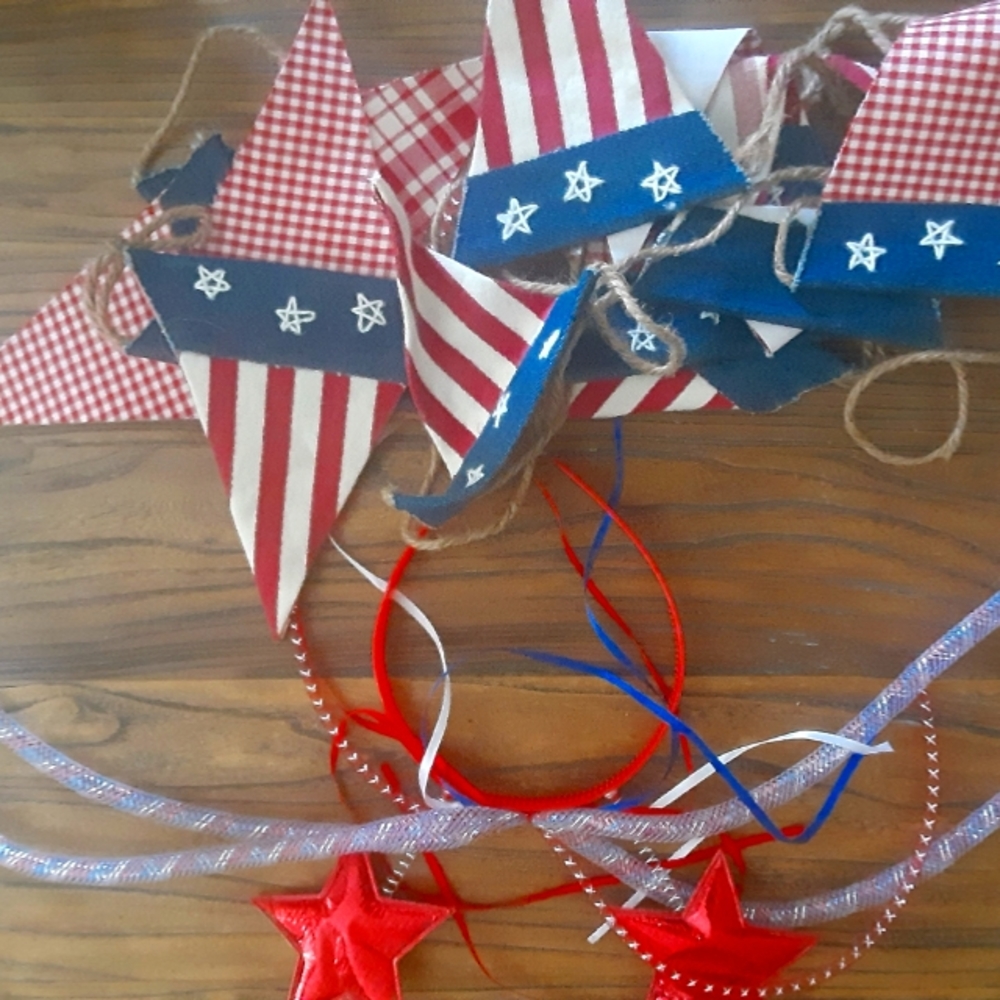 4th of July Stars Stripes Garland and Head Decor